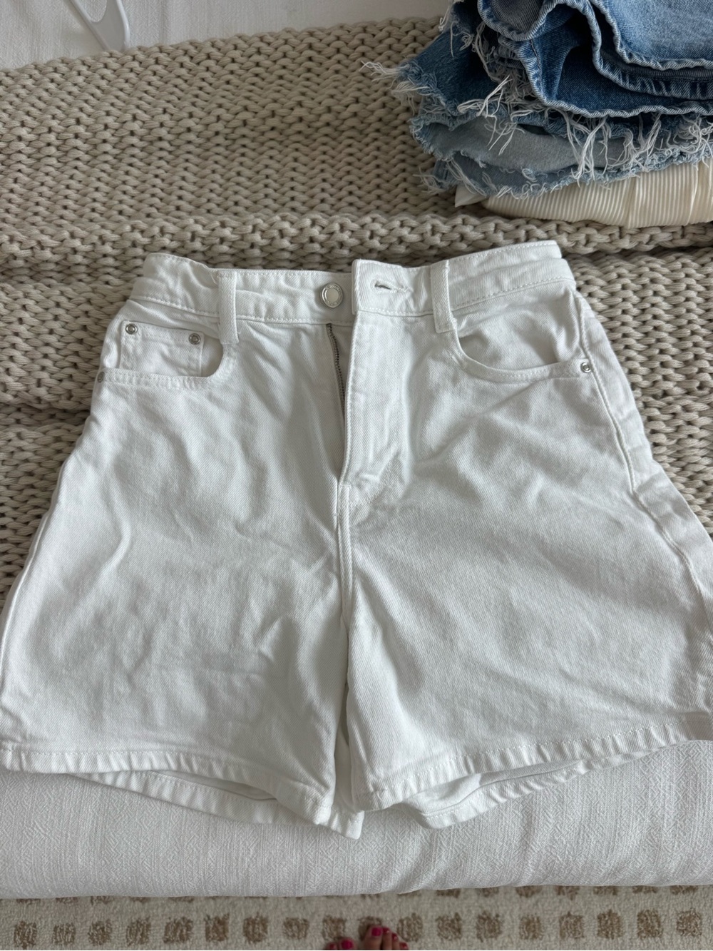 Zara White High-Rise Denim Shorts